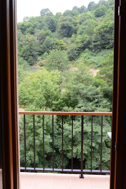 Apartamentos El Rincon De Limes Кангас дел Нарсеа Стая снимка