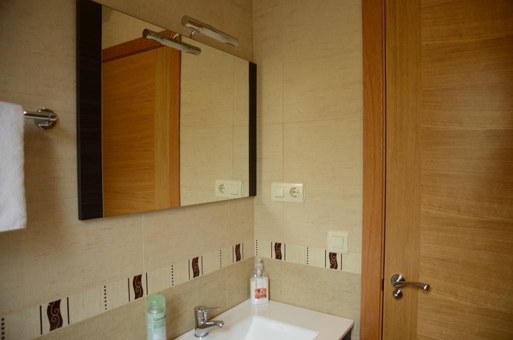 Apartamentos El Rincon De Limes Кангас дел Нарсеа Екстериор снимка