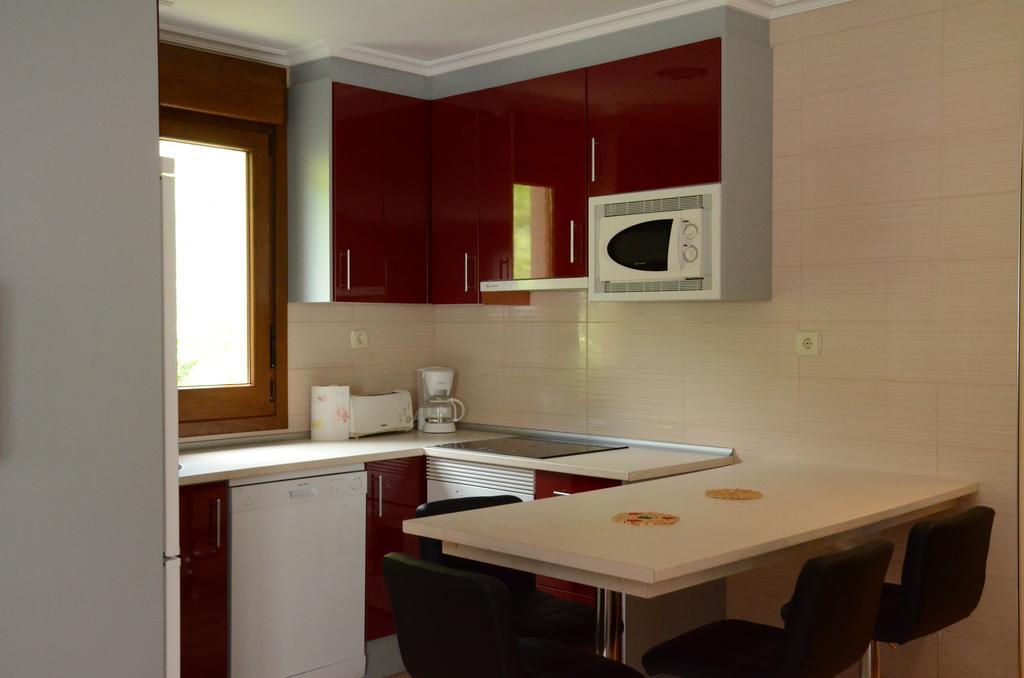 Apartamentos El Rincon De Limes Кангас дел Нарсеа Екстериор снимка