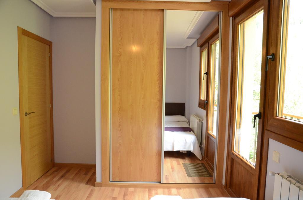 Apartamentos El Rincon De Limes Кангас дел Нарсеа Екстериор снимка
