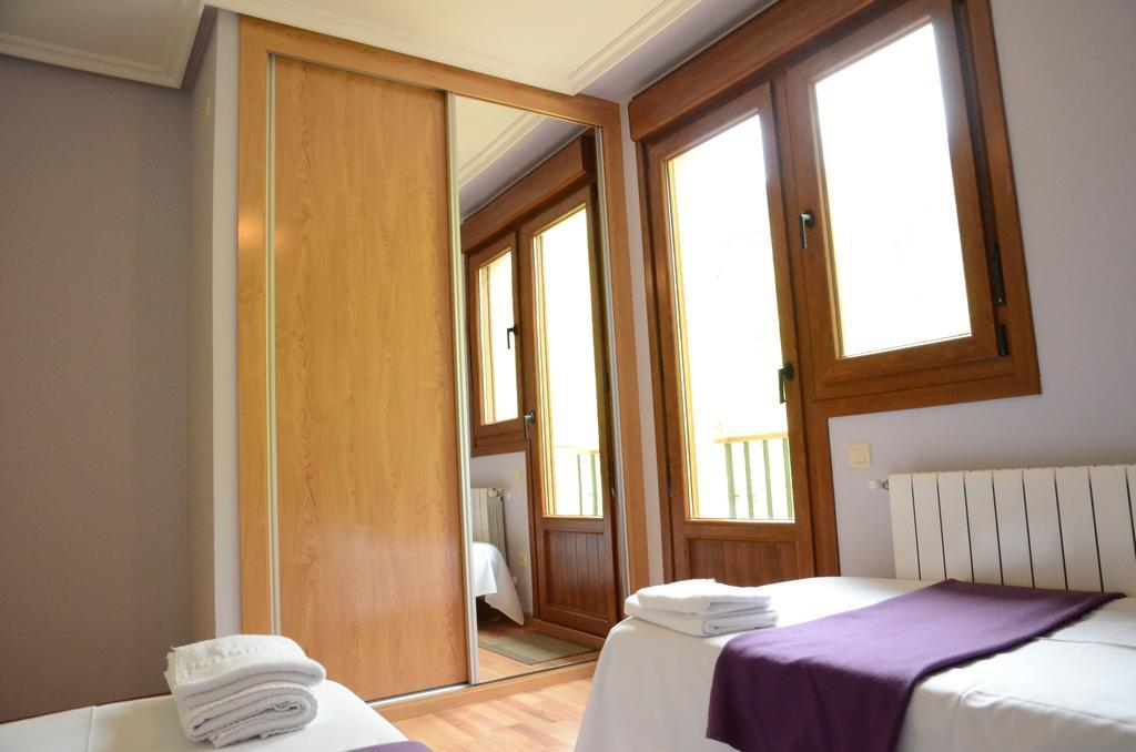 Apartamentos El Rincon De Limes Кангас дел Нарсеа Екстериор снимка