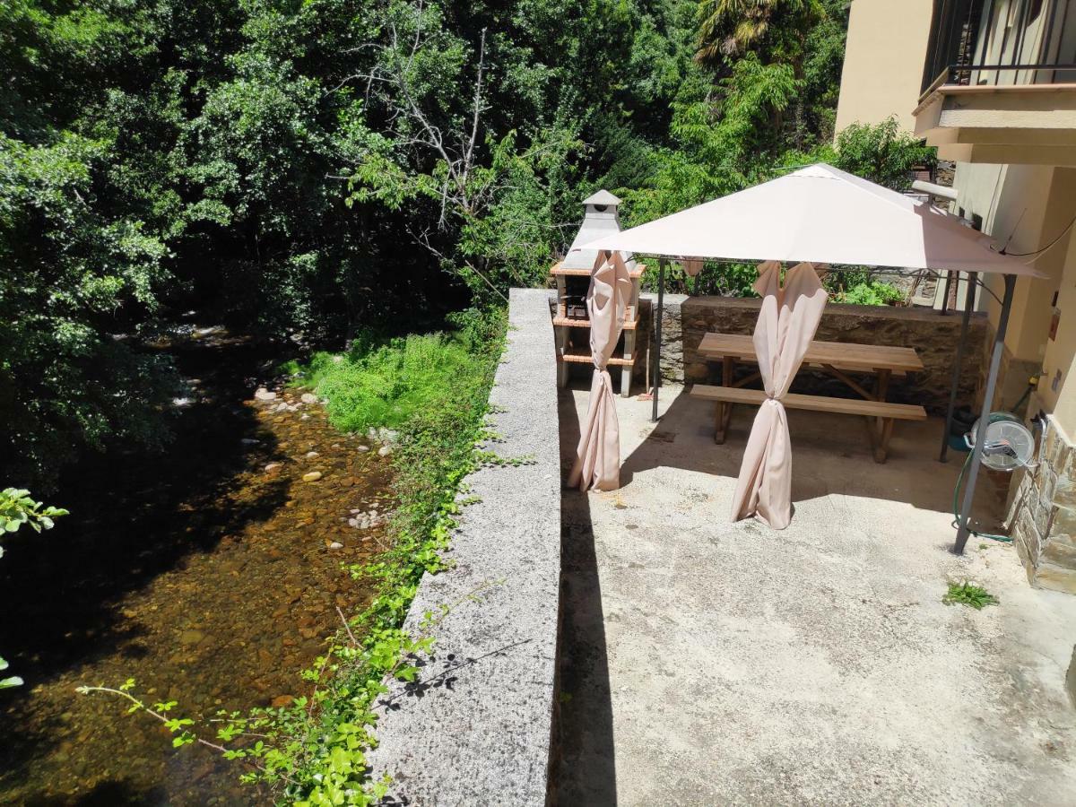 Apartamentos El Rincon De Limes Кангас дел Нарсеа Екстериор снимка