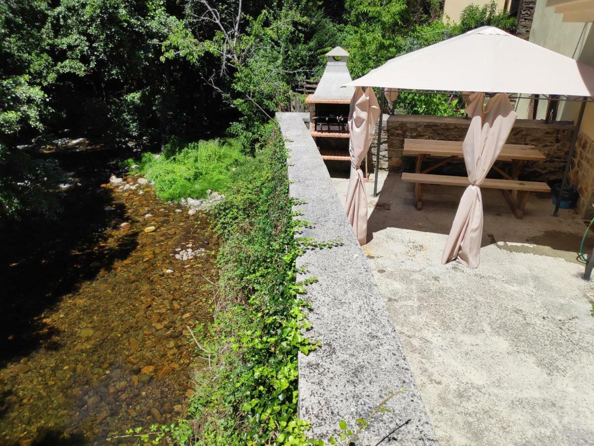 Apartamentos El Rincon De Limes Кангас дел Нарсеа Екстериор снимка